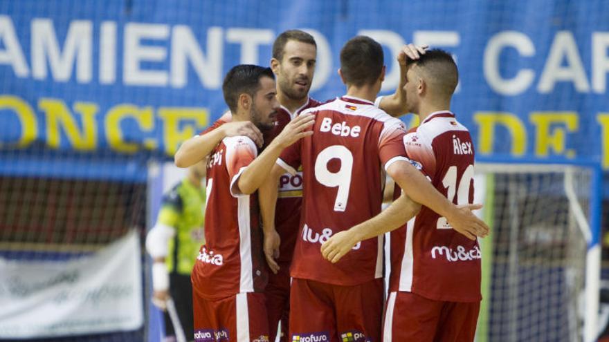 Los jugadores de ElPozo celebran un gol en una imagen de archivo.