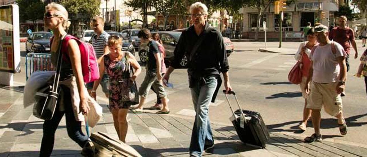 Turistas en el centro de Palma