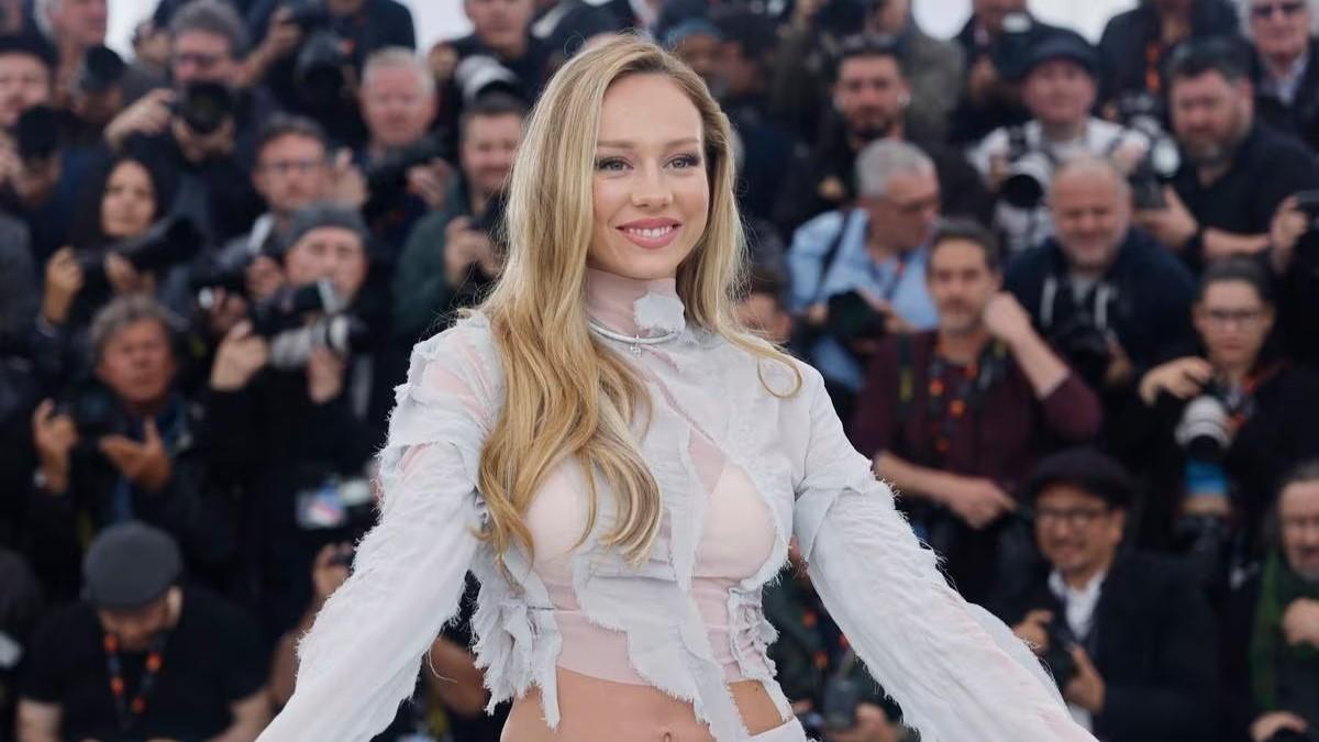 Ester Expósito en la presentación de 'Perdidos en la noche' en Cannes.