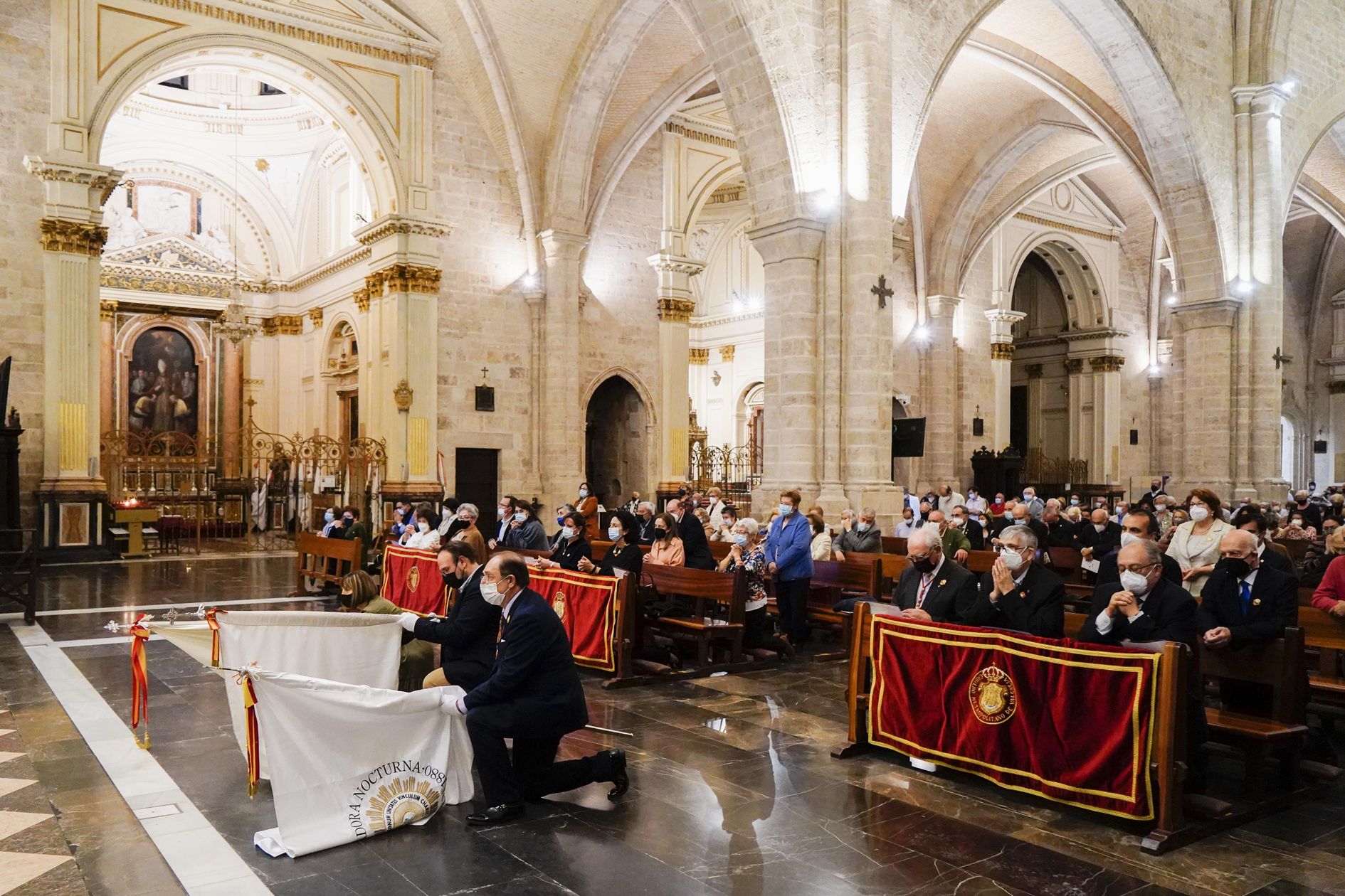 Histórica procesión nocturna de la Custodia de la Catedral