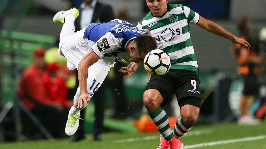 Imagen del partido de ayer entre el Sporting y el Oporto.