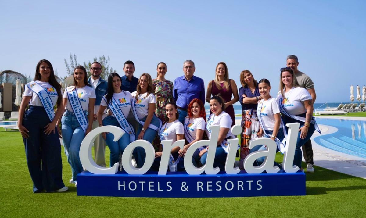 Candidatas y autoridades, durante la presentación de la Gala de la Reina del Carnaval de Maspalomas.