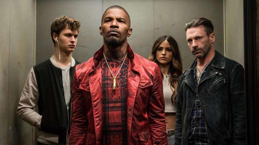 Ansel Elgort, Jamie Foxx, Eiza González y Jon Hamm.