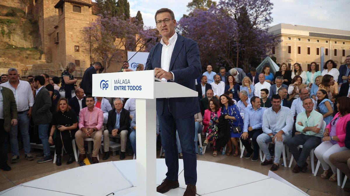 Alberto Núñez Feijóo, en un mitin en el centro de Málaga.