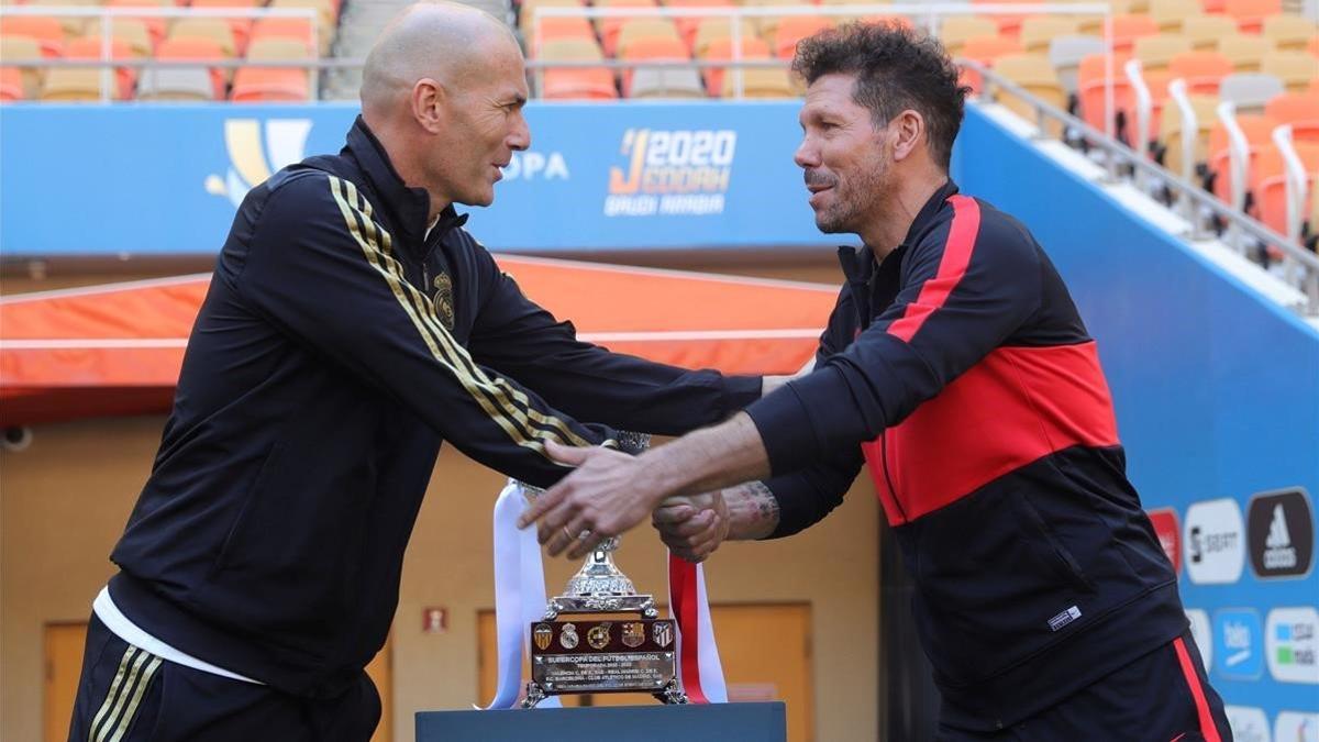 Zidane y Simeone, el día antes de la final de la Supercopa.