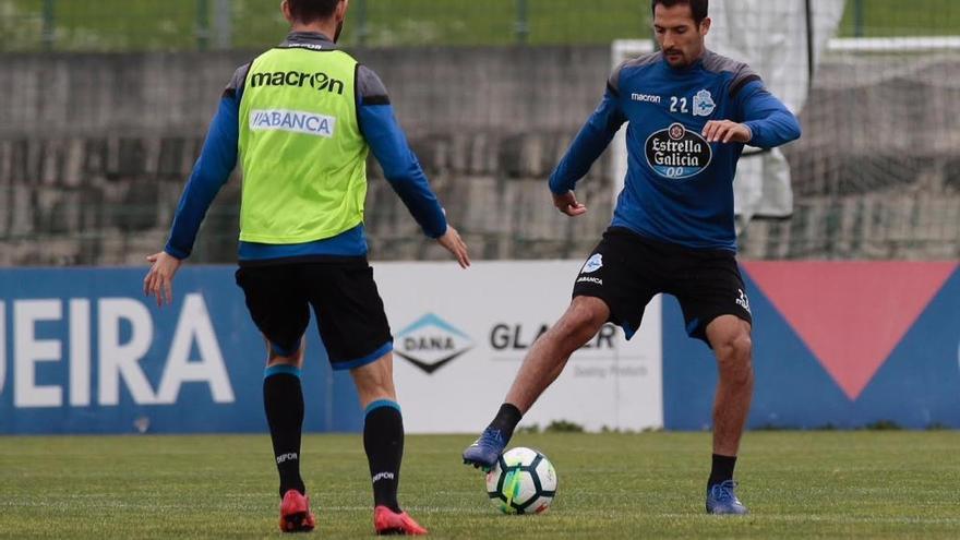 Celso Borges en el entrenamiento.