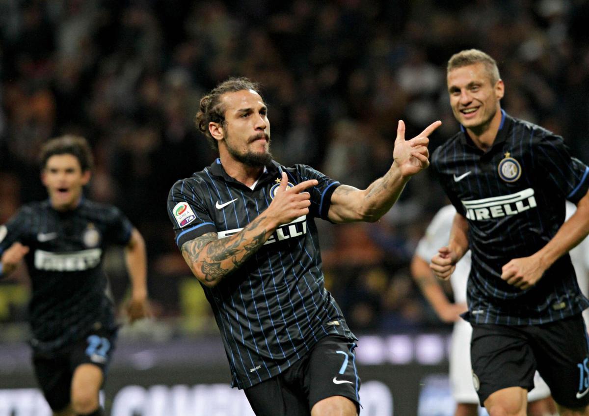 Daniel Osvaldo celebra con el Inter