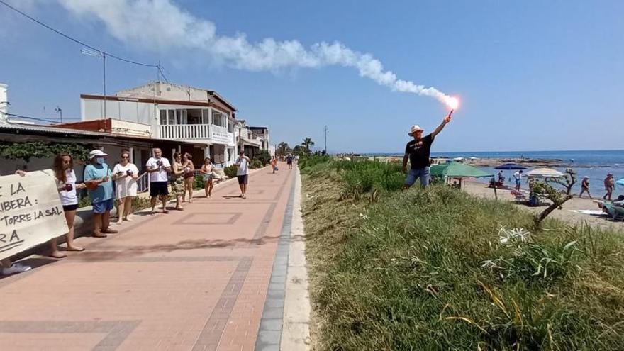 Los vecinos de Torre la Sal se movilizan para defender sus hogares