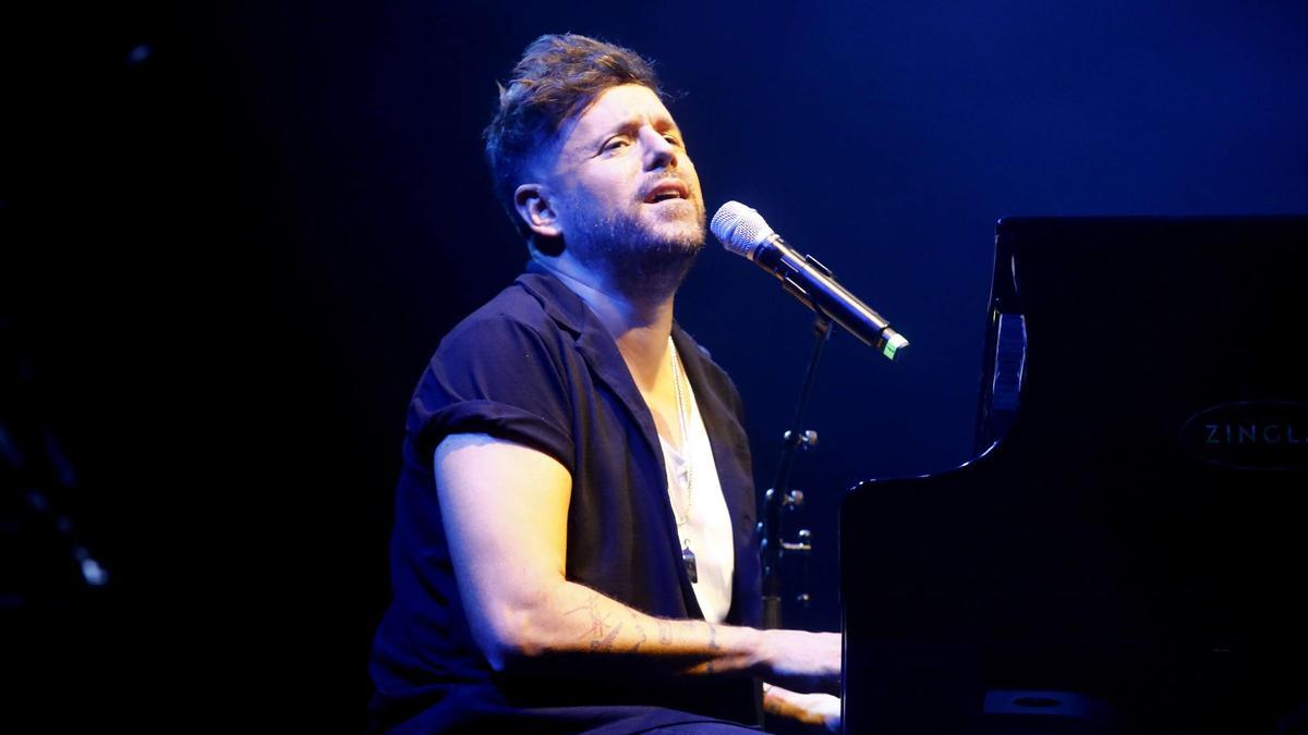 Pablo López en su concierto en la plaza del Pilar.