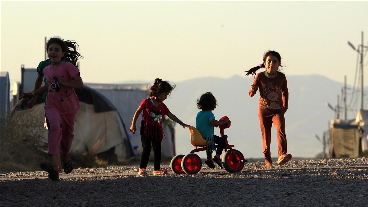 zentauroepp55442494 file photo  displaced iraqi children from the minority yazid201020125349