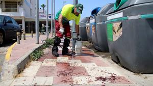 Herido grave un trabajador de la limpieza de Cambrils que ha sido apuñalado en la calle