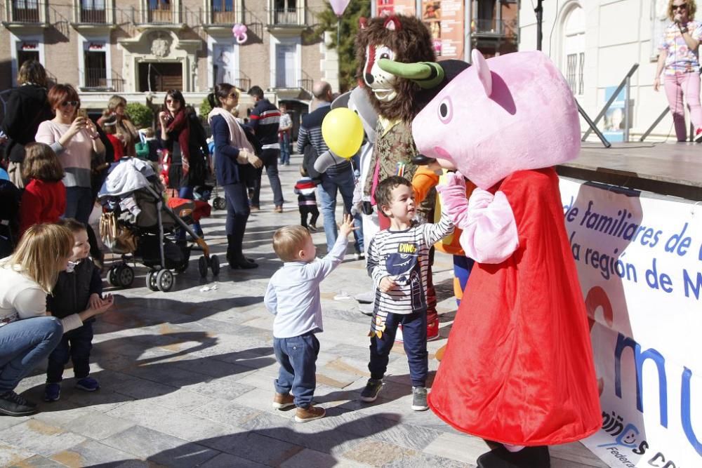 Fiesta infantil que la Asociación de Familiares de Niños con Cáncer (Afacmur)