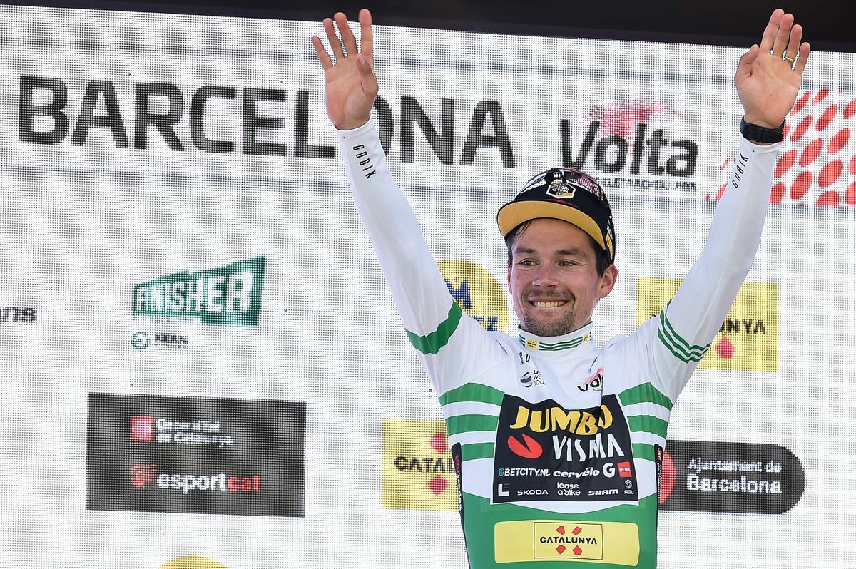 Primoz Roglic celebra su victoria en la Volta a Cataluña.