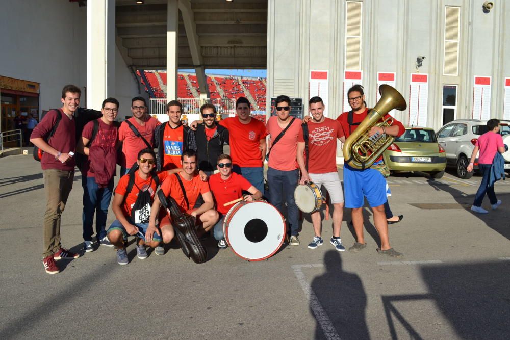 Afición del Mallorca antes del partido