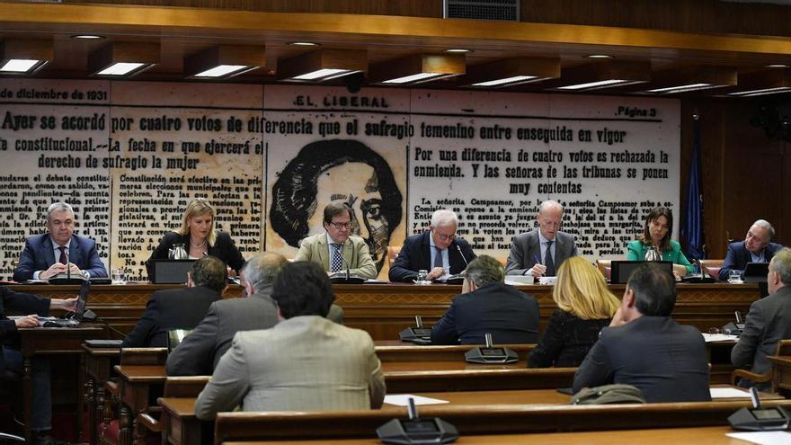 La esposa de Santos Cerdán rechaza declarar en el Senado alegando que su marido está siendo investigado