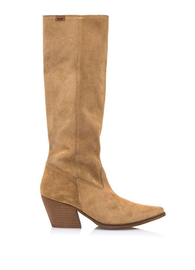Botas estilo camperas de Mustang