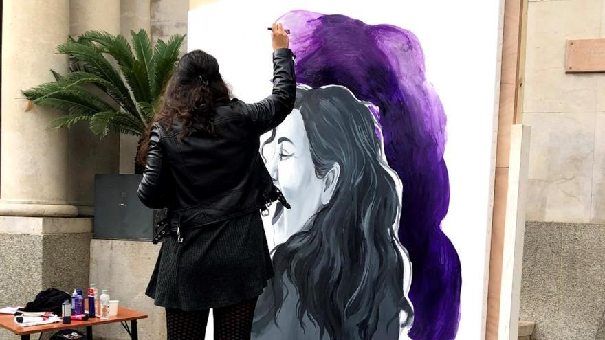 L&#039;Oficina Jove de l&#039;Alt Empordà impulsa la pintada d&#039;un mural feminista