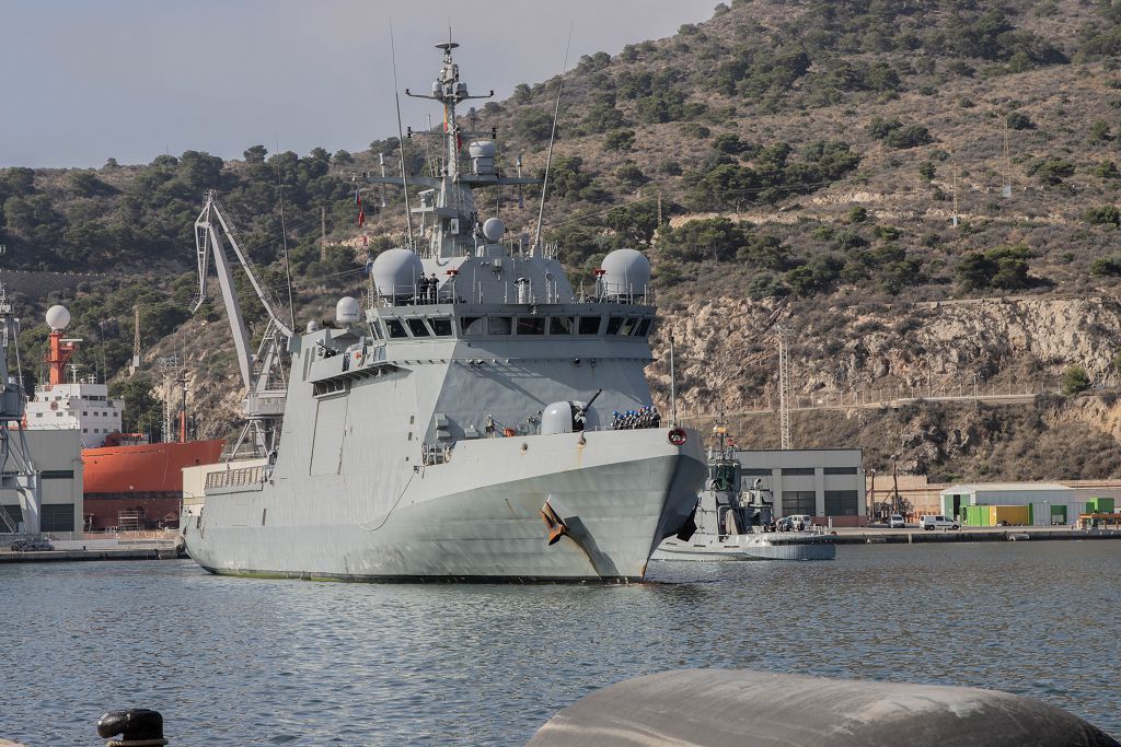 Marineros del "Furor" vuelven con sus familias a Cartagena tras cuatro meses de lucha contra la piratería