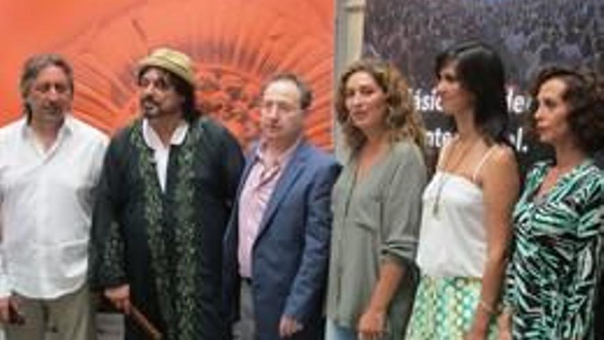 Estrella Morente, Antonio Canales y Aída Gómez fusionan flamenco, teatro y humor en el Festival de Mérida