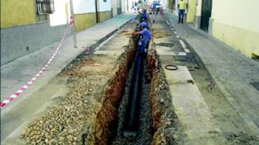 La calle Prim está otra vez de obra para hacer arreglos