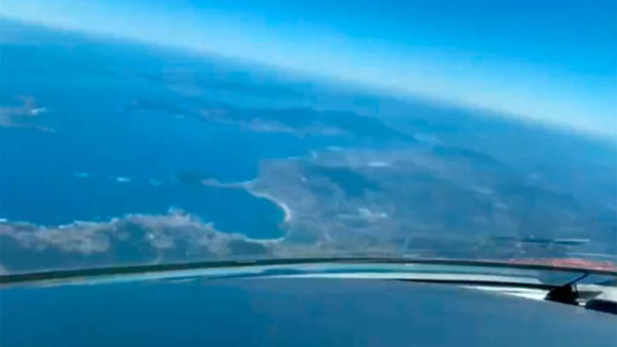 La ría de Vigo, desde la cabina de un avión de Binter