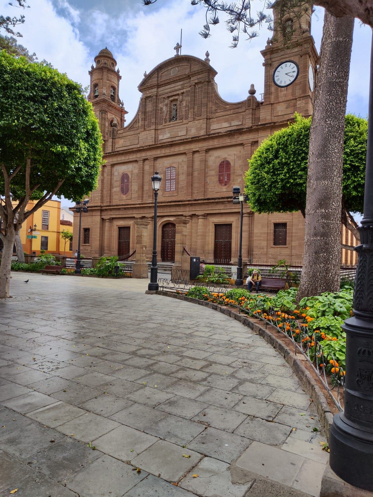 Florece Gran Canaria: Jornadas 'Arucas, piedra y flor' en Arucas y 'Gáldar en Flor'