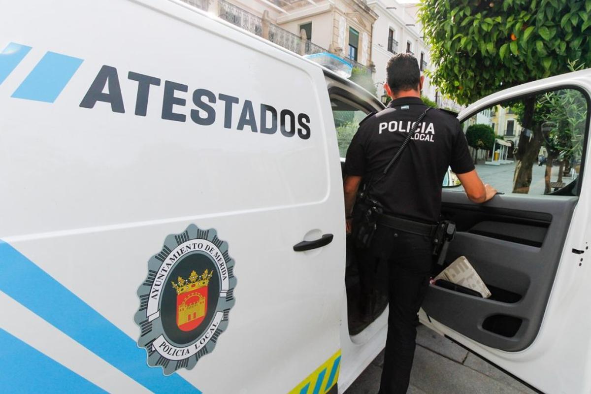 Agente de la Policía Local de Mérida.