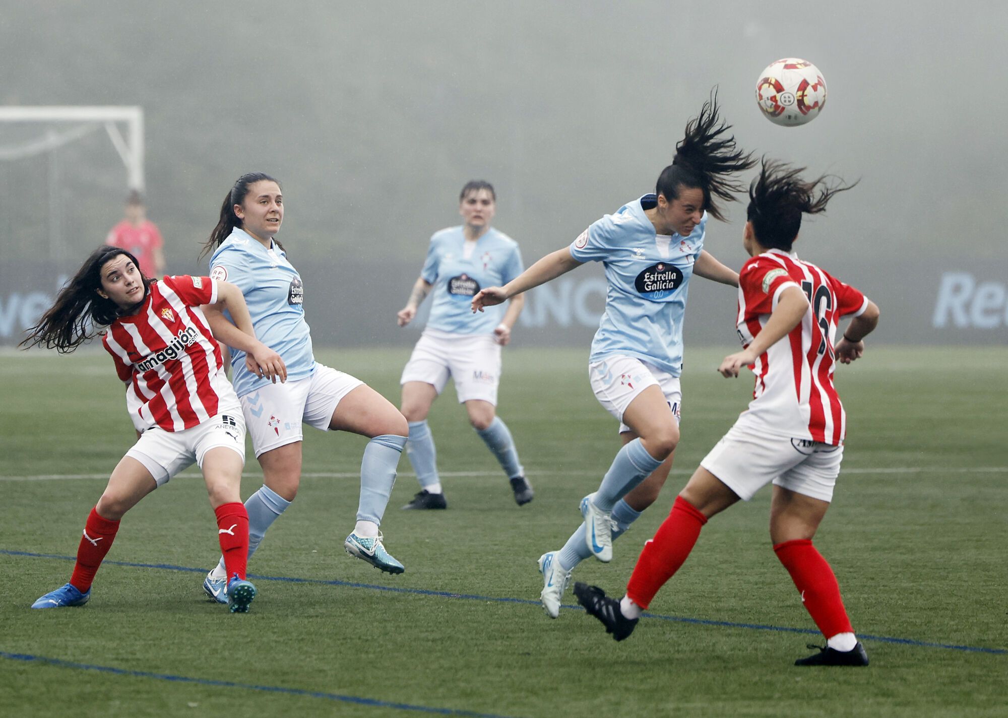 Partido disputado en la ciudad deportiva de A Madroa