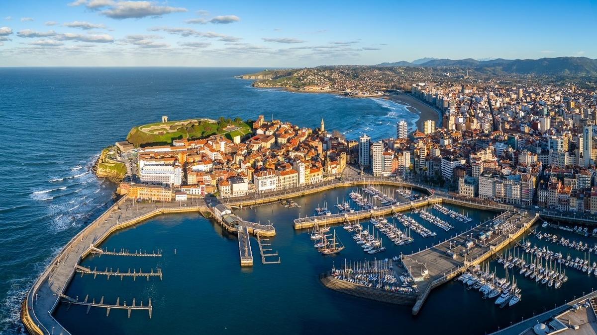 Todo lo que no puedes perderte en Gijón: la ciudad que lo tiene todo