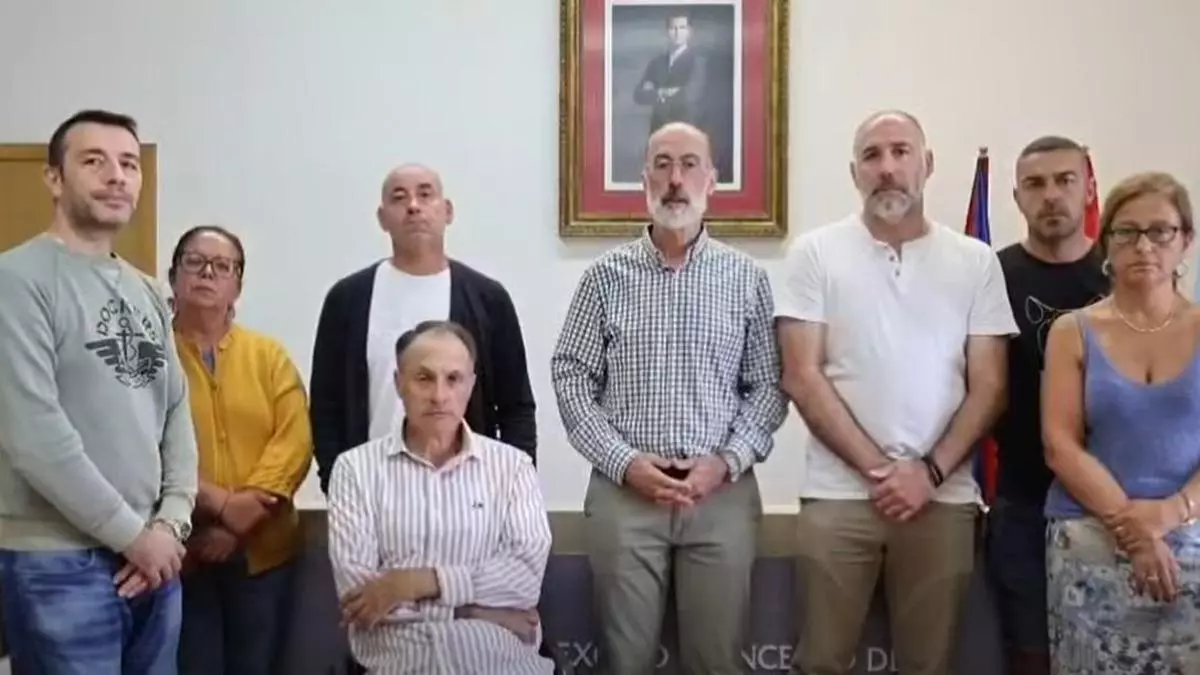 Almuiña exige a Caballero que no cuestione el derecho de Baiona al abastecimiento de agua