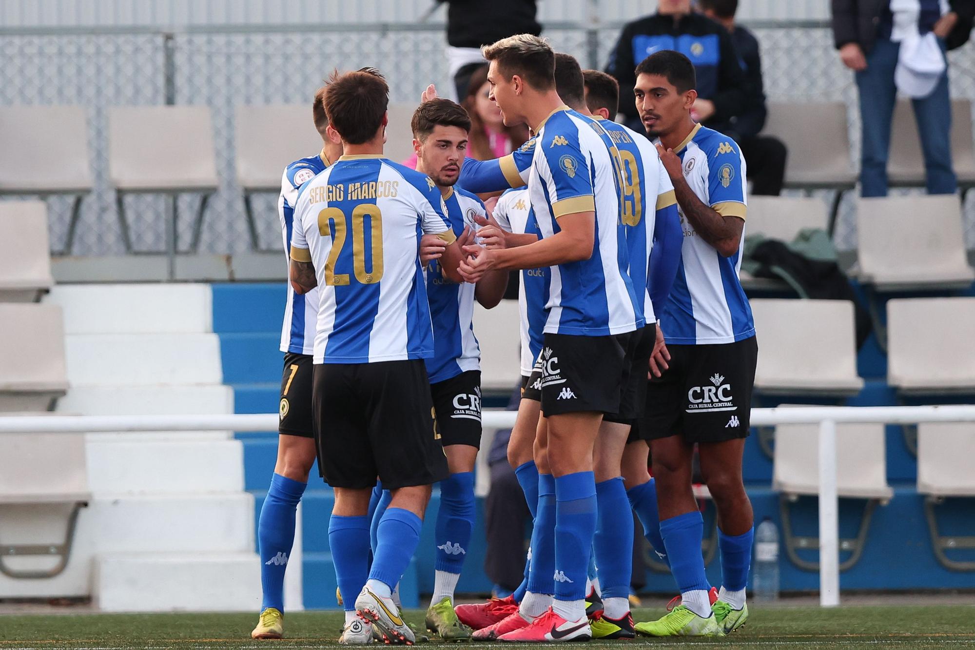 Las imágenes del Terrassa FC - Hércules CF