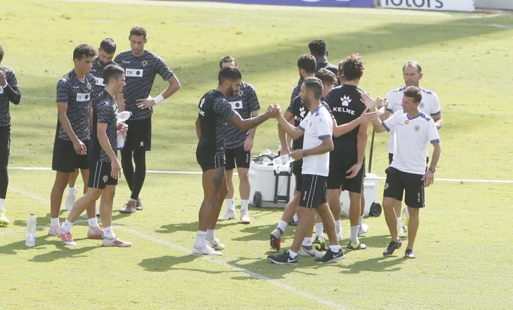 Lluís Planagumà dirige este lunes su último entrenamiento en el Hércules