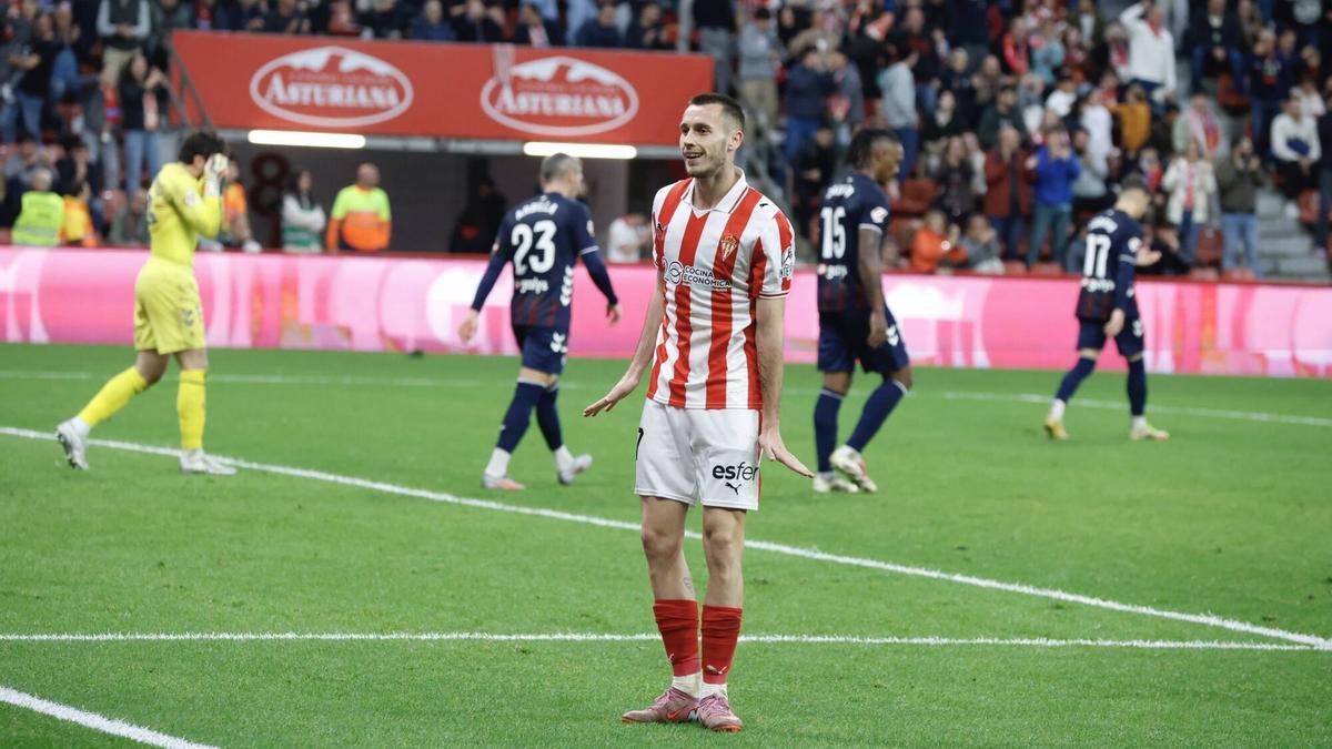 Todas las IMÁGENES del Sporting-Eibar disputado en El Molinón