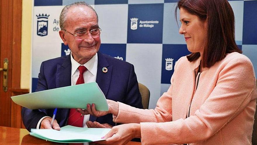El alcalde Francisco de la Torre y la portavoz municipal de Cs, Noelia Losada