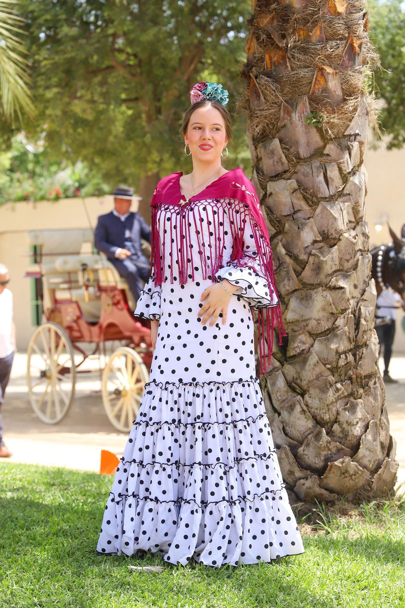 Trajes de gitana en El Arenal el viernes de feria