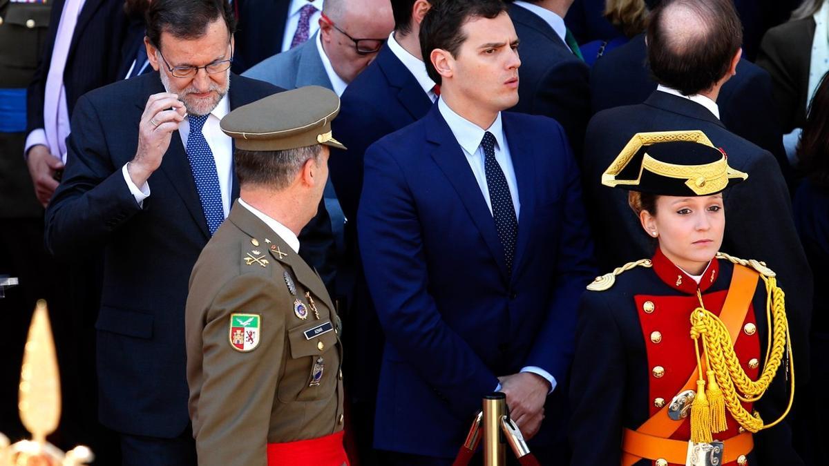 Mariano Rajoy y Albert Rivera, durante los actos oficiales de la festividad de la Comunidad de Madrid
