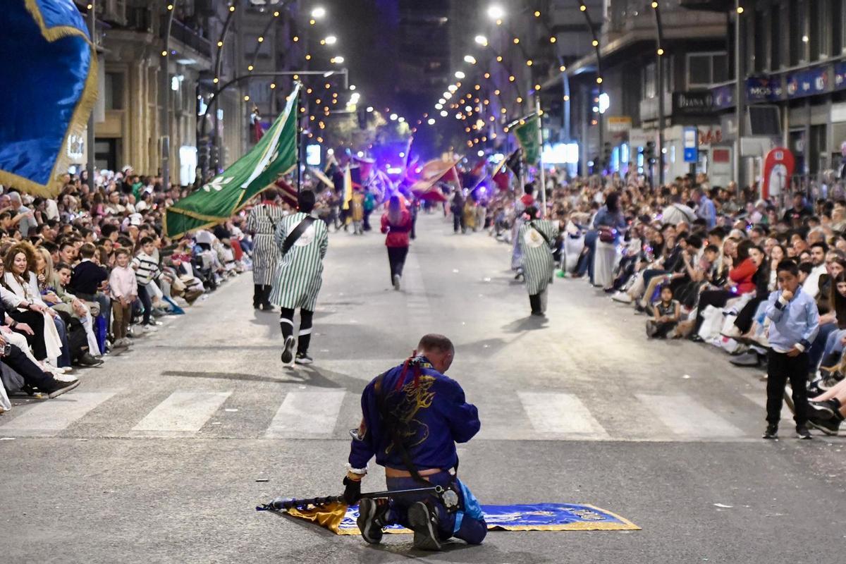 El desfile a su paso por la Gran Vía