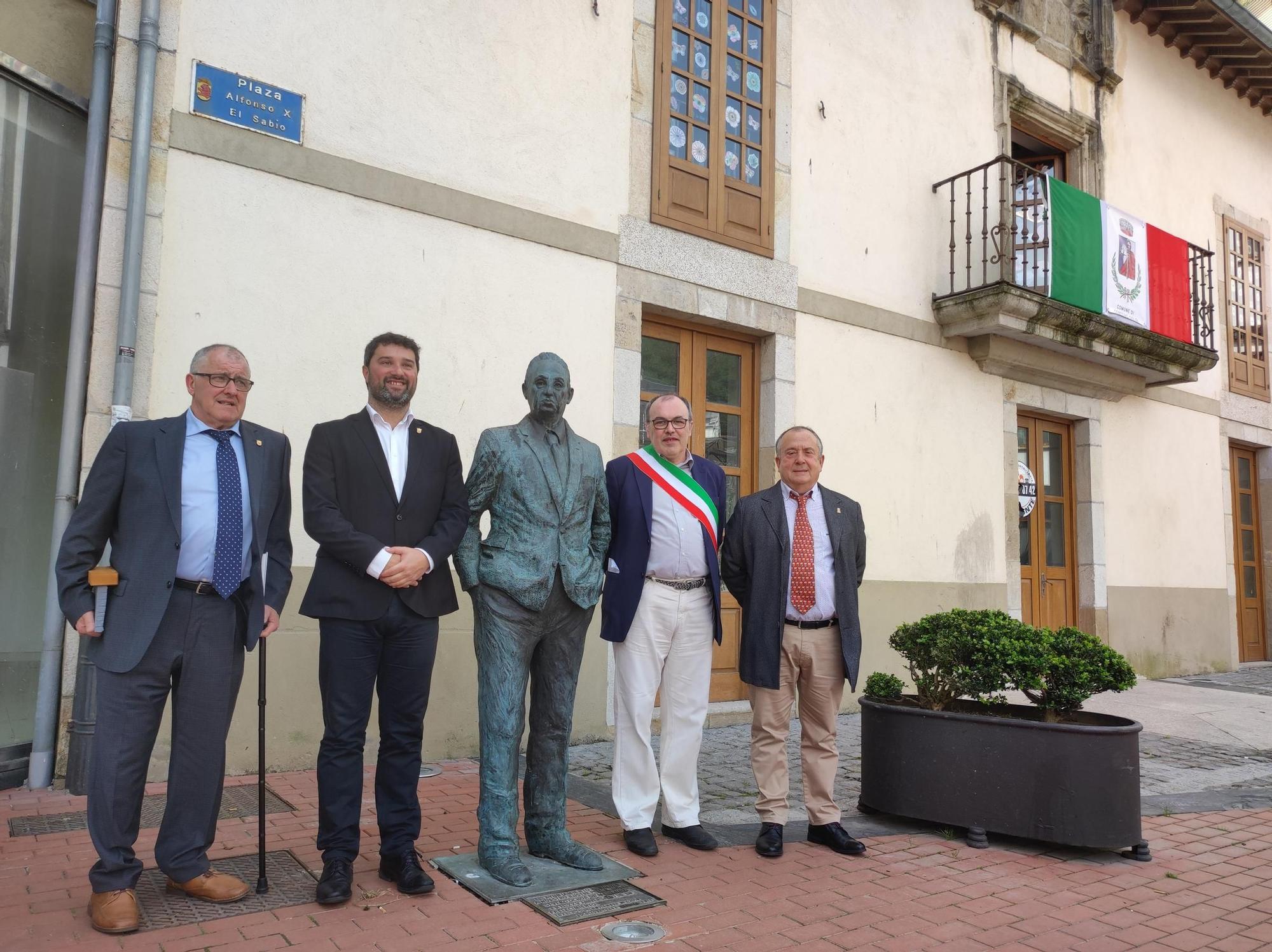 En imágenes: Luarca se viste de gala para hermanarse con la localidad italiana patria de Camillo Golgi