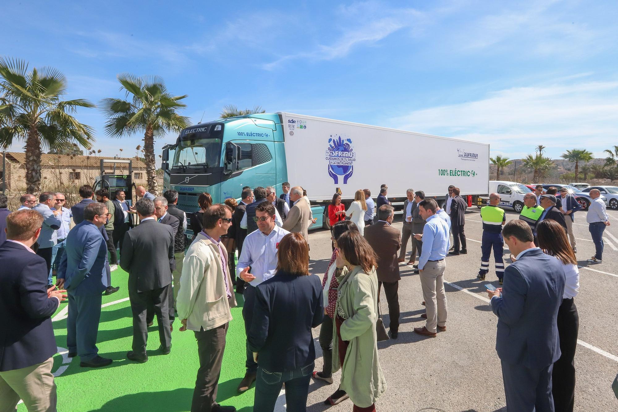 Inauguran en San Isidro el primer punto de recarga eléctrica del corredor mediterráneo para el transporte pesado