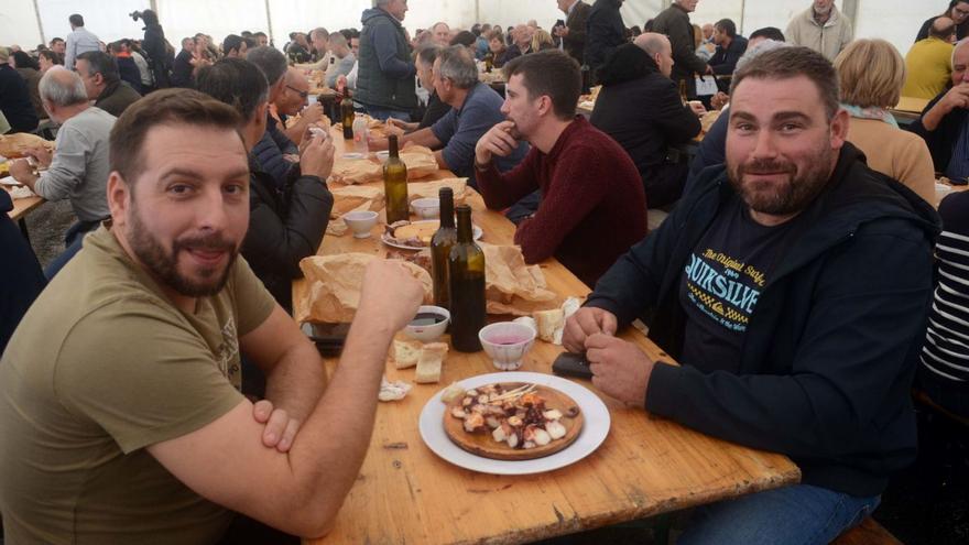 Pulpo y vino tinto, los grandes atractivos de San Simón