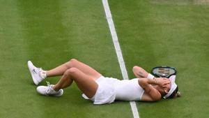 Vondrousová es corona campiona de Wimbledon