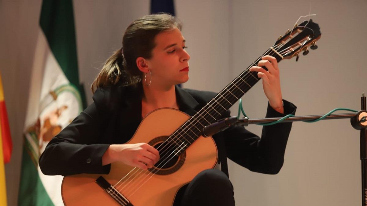 Lucía Padilla abre el ciclo Mujeres guitarristas - Diario Córdoba