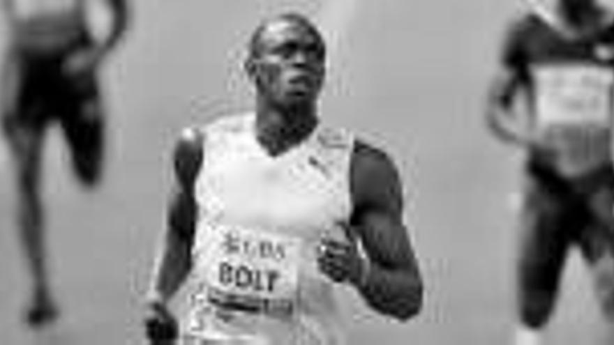 Asafa Powell y Bolt impresionan en Lausana