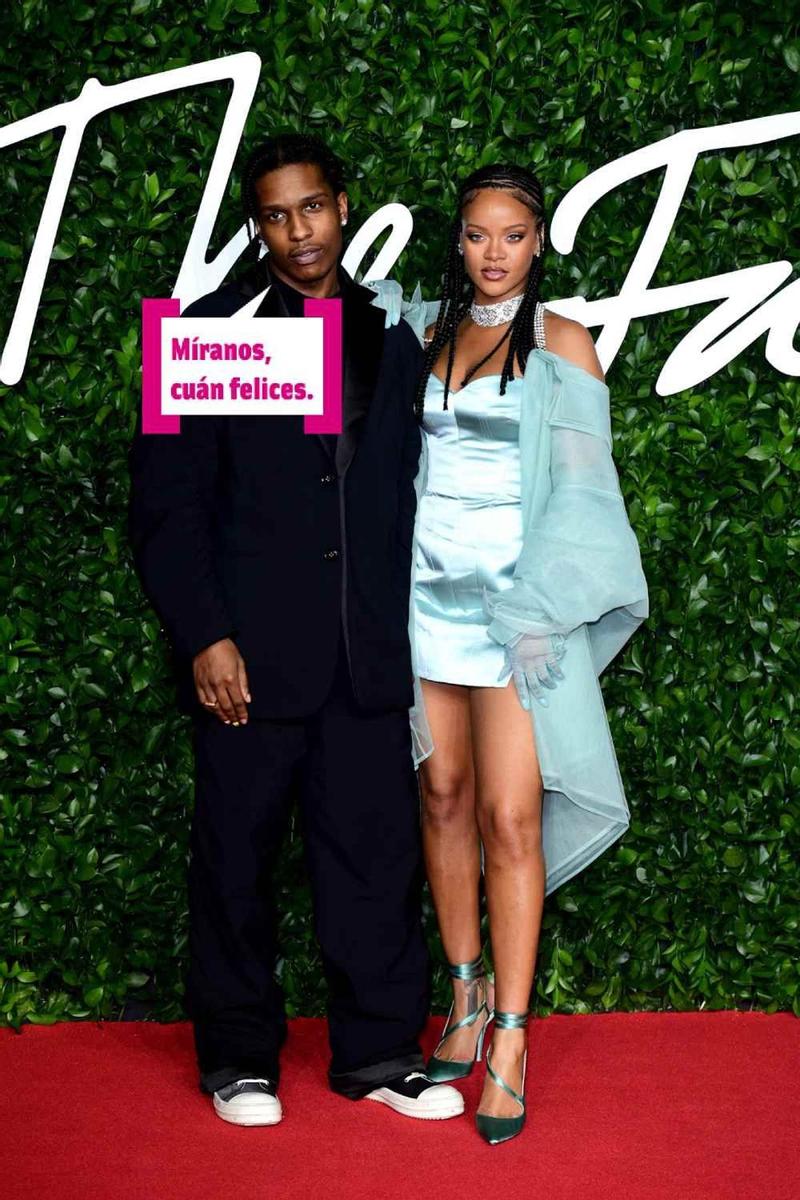 Rihanna y A$AP Rocky, muy felices en Londres en 2019