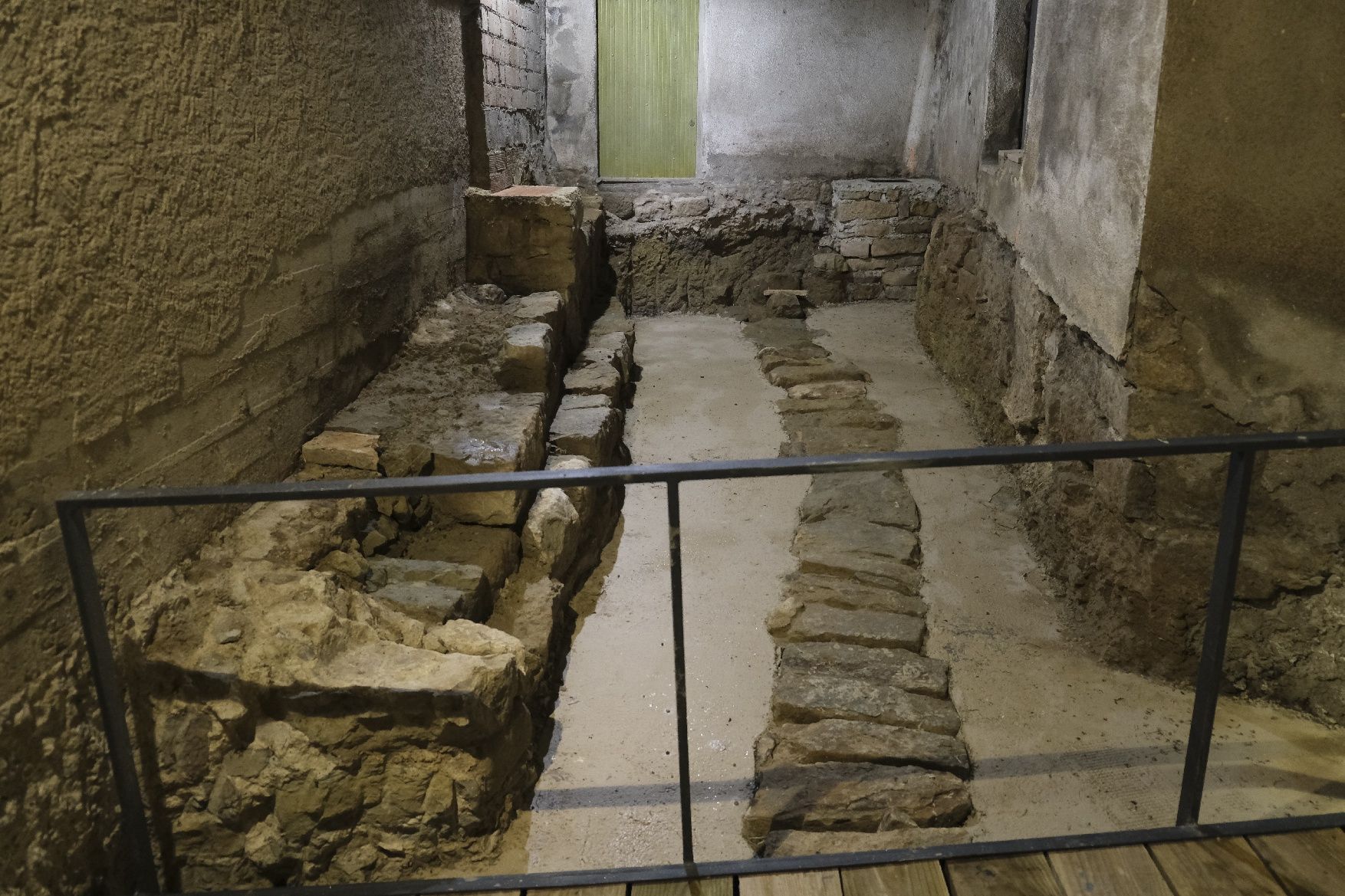 Les obres al carrer del Balç permeten descobrir un nou vial medieval