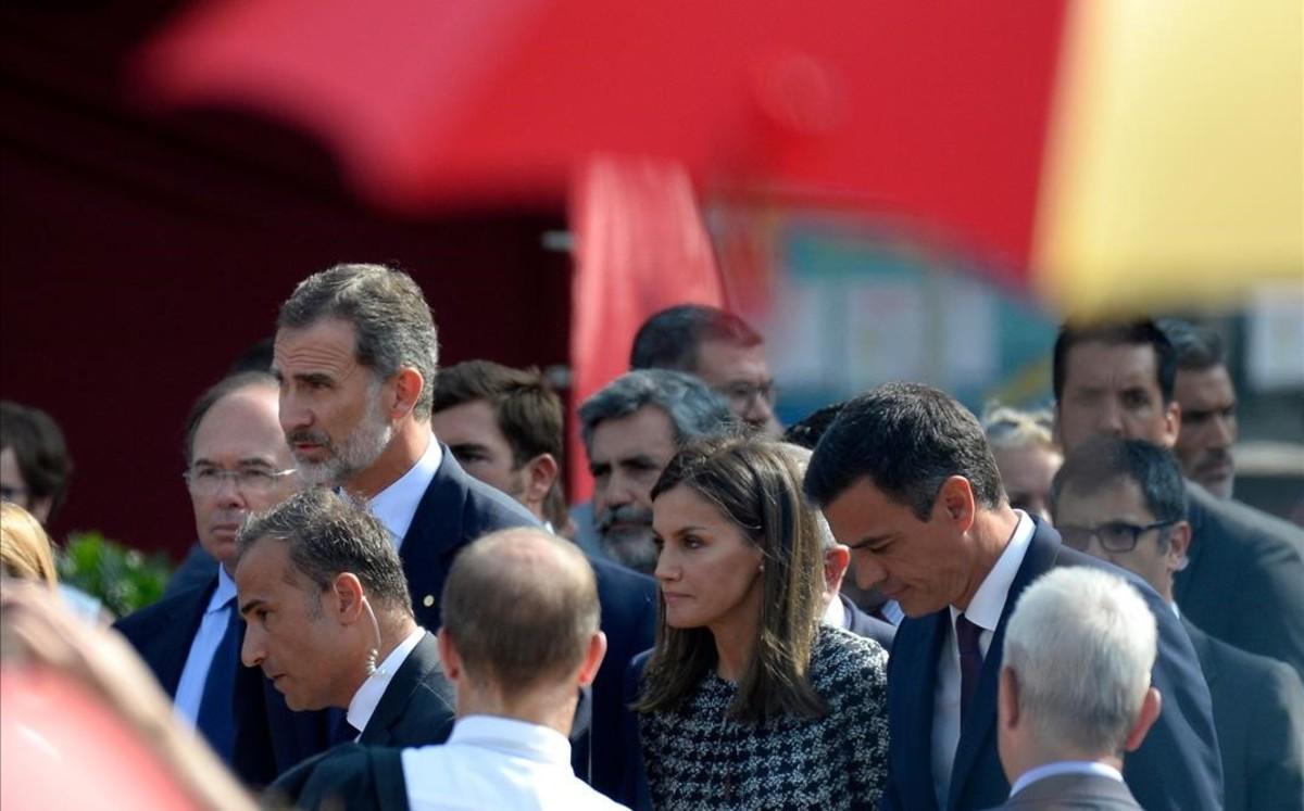 zentauroepp44682682 spain s king felipe vi  l   spain s queen letizia c  and spa180817105635