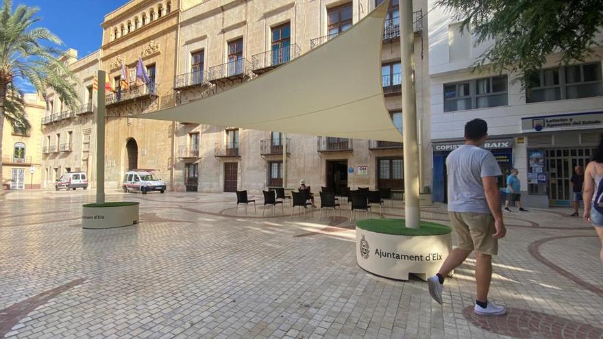 El modelo de toldos del Paseo de la Estación llegará a la Corredora y otras calles comerciales de Elche