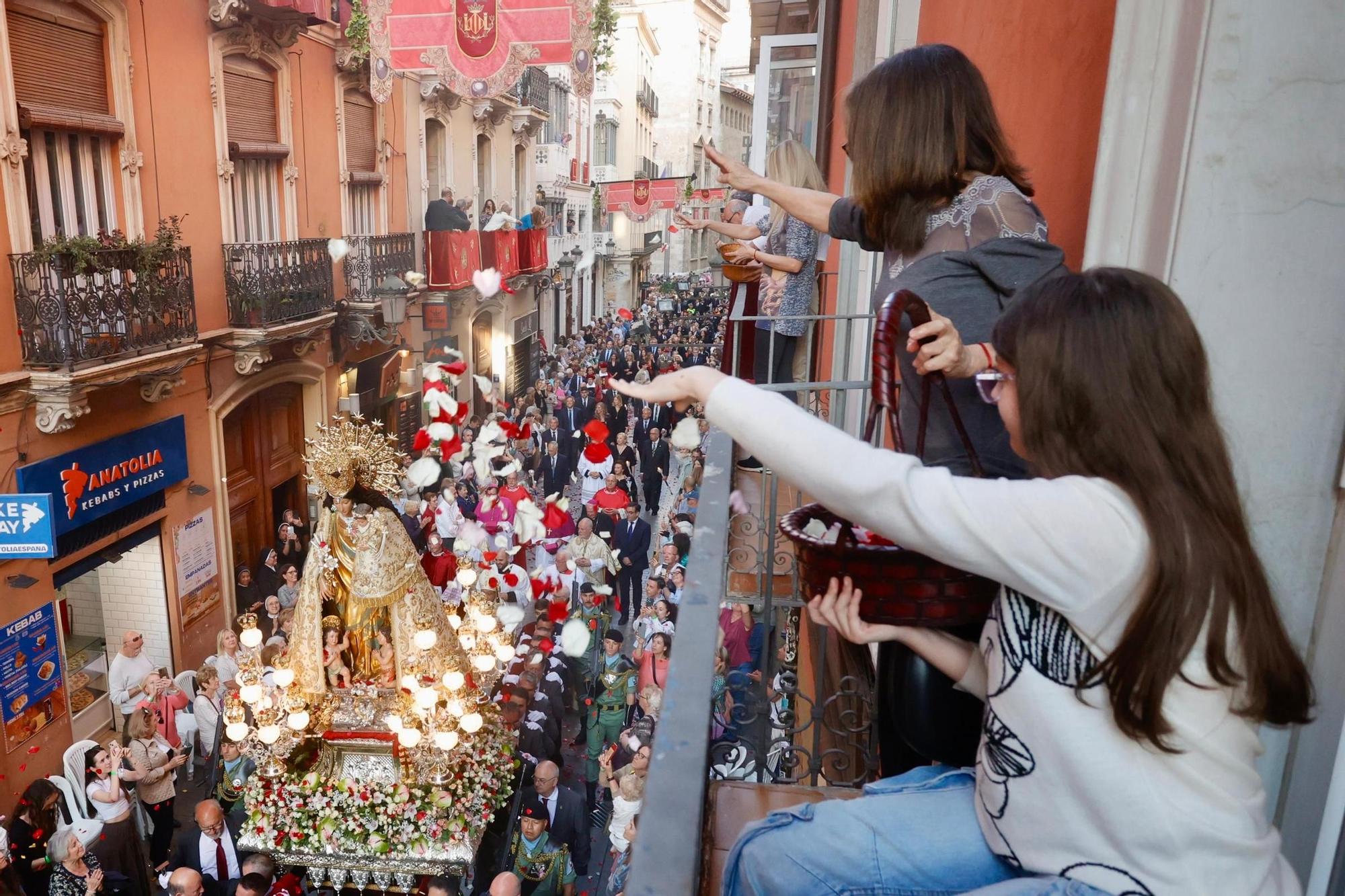 Procesión de la Virgen de los Desamparados de València 2025