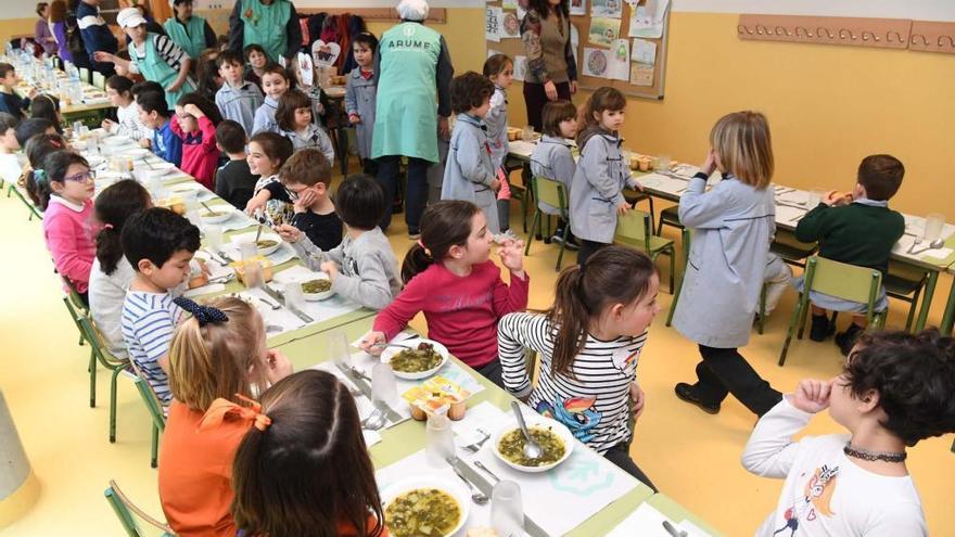 Padres exigen la convocatoria del Consejo Escolar Municipal por la crisis de las becas comedor