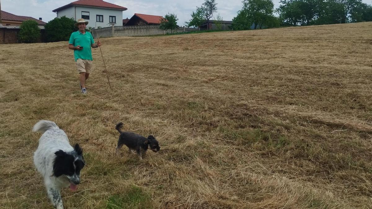 Edelmiro González en una batida de vigilancia en Sestiello.
